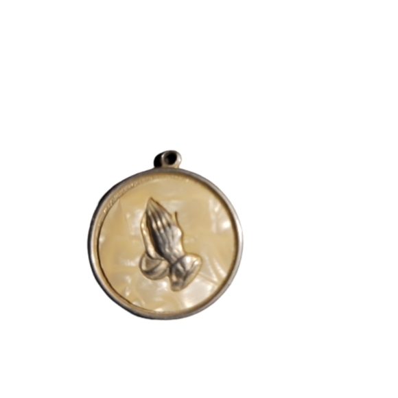 SERENITY Praying Hands Pendant Gold Toned 1" Vintage - Picture 2 of 4